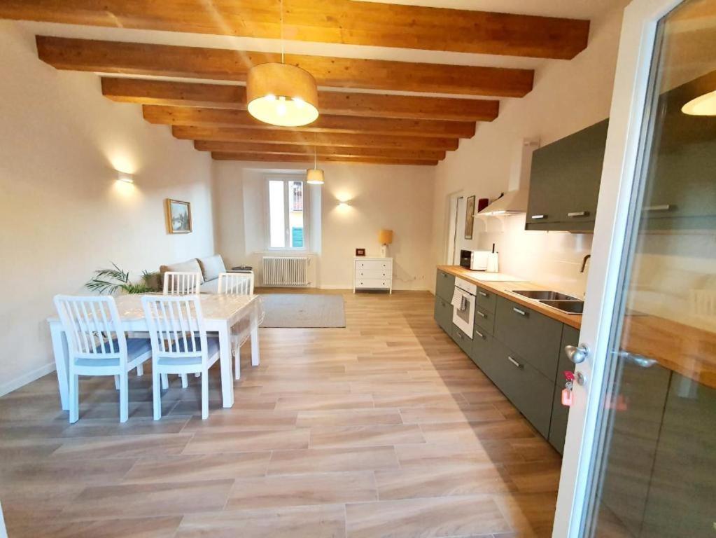 Residenza La Ruga Matilde & Eleonora Apartments Lake Verbania Buitenkant foto